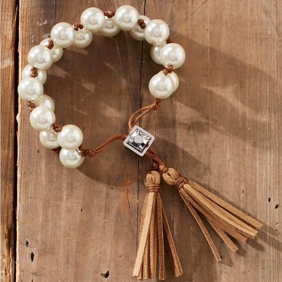 Chico’s Faux Pearl Tassel Bracelet - Picture 1 of 14